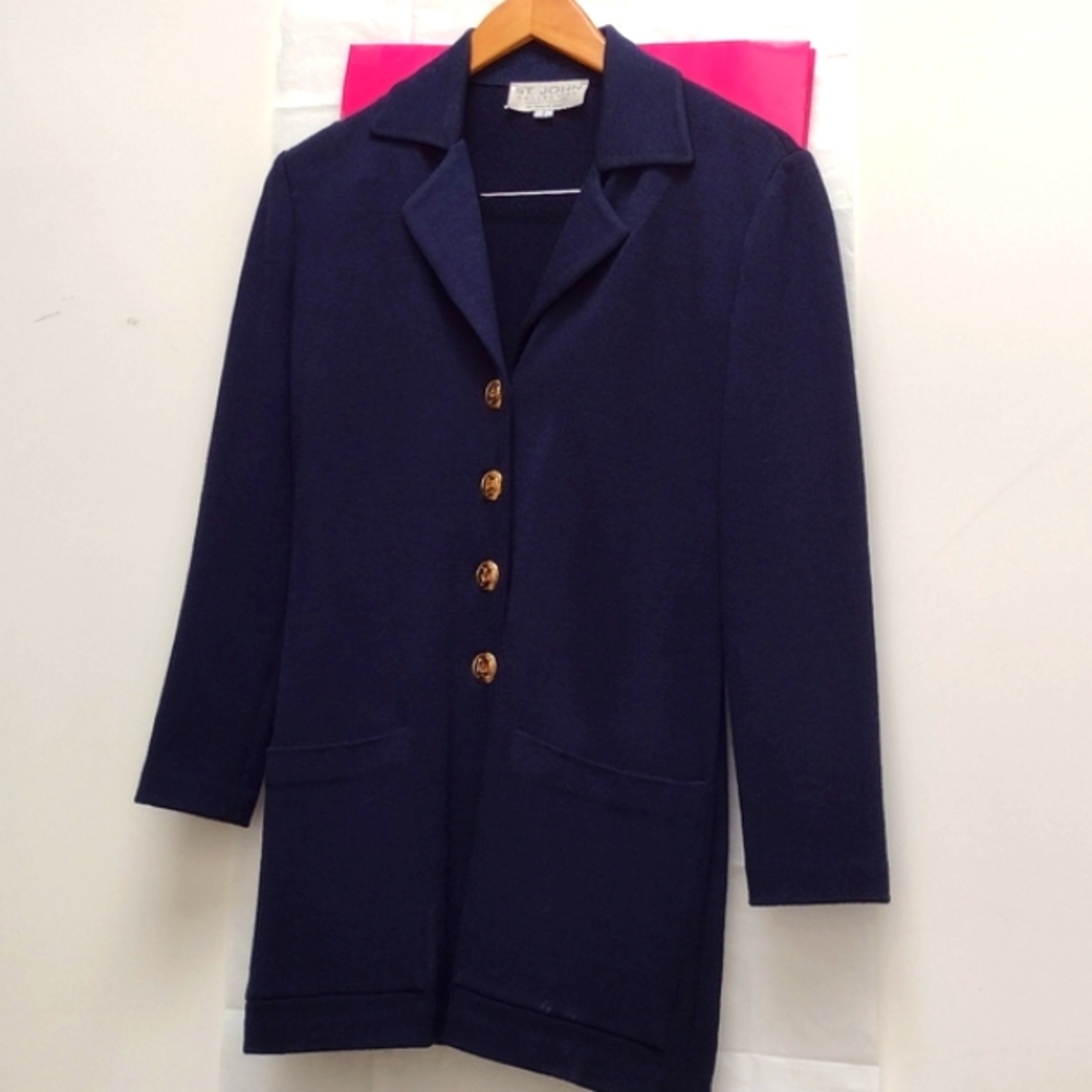 ST. JOHN Timeless Elegance Navy Blue Boucle Topper Coat Gold Clasp HW Classics - Picture 10 of 12